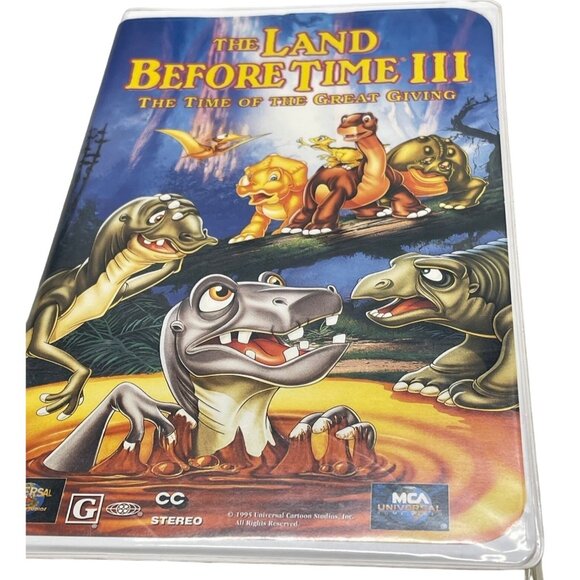 the Land Before Time 3 the time of the great giving VHS rated G 71 minutes READ - Picture 1 of 3